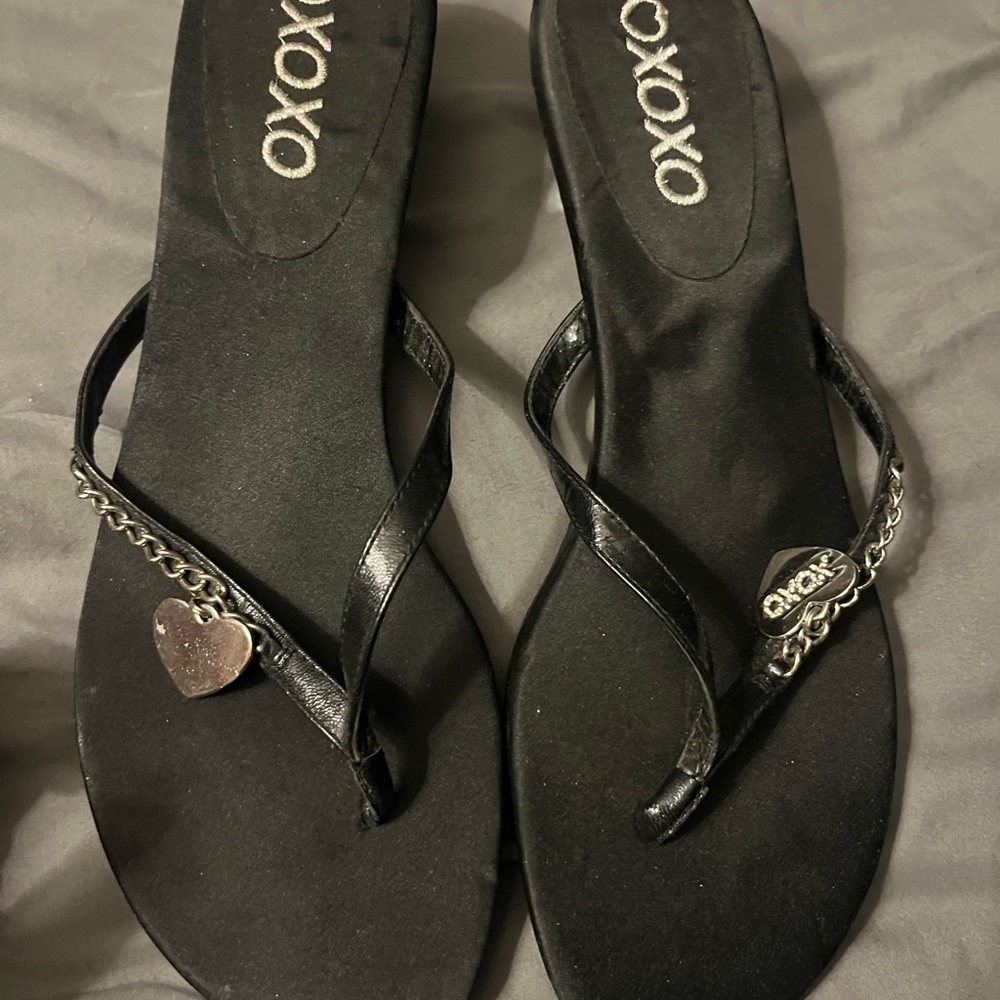 XOXO Black Sandals with Heart Charm